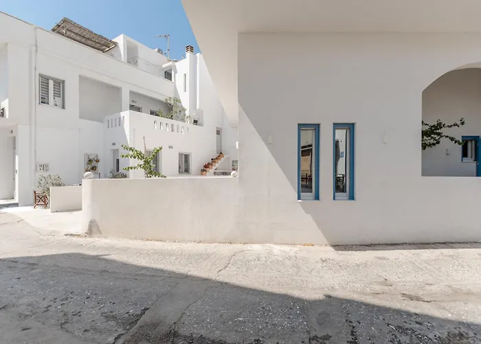 公寓 Blueart Naxos City